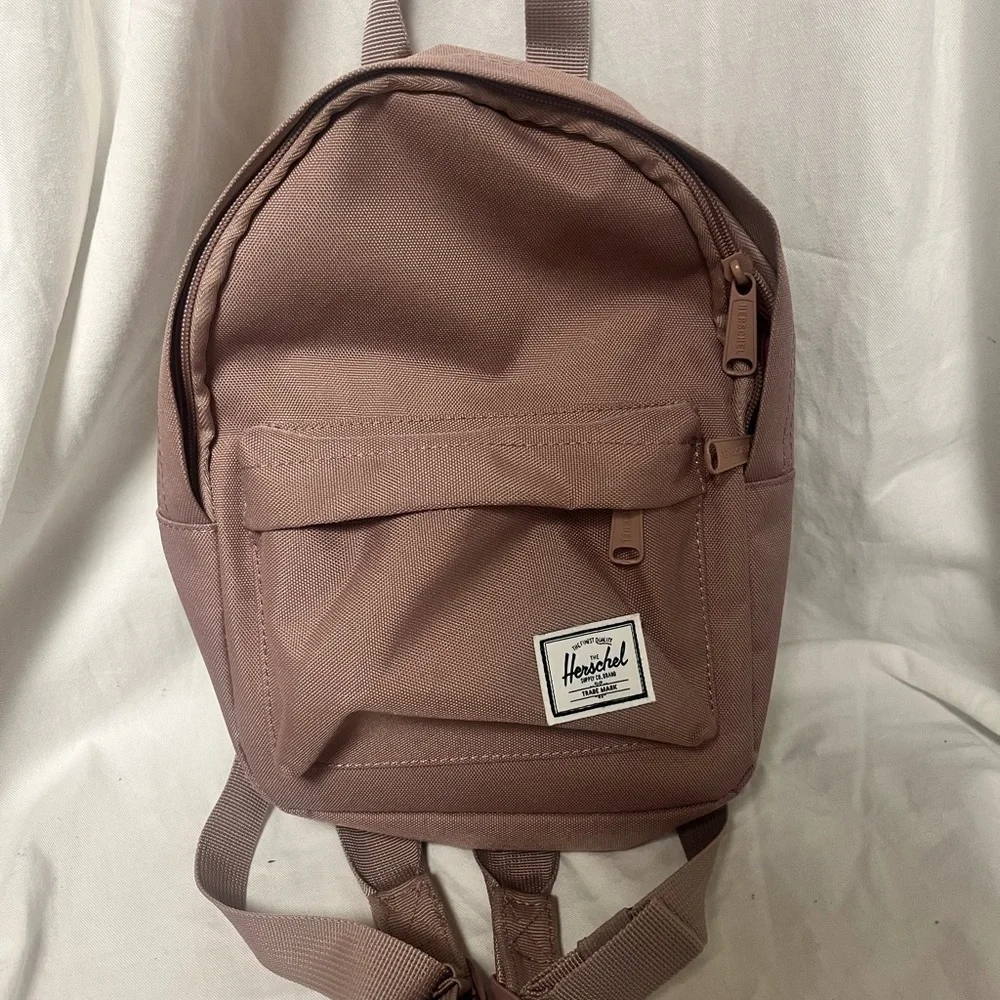 HERSCHEL Suppy Co. Women’s Classic Light Rosette Small Backpack Pocket Zip - Picture 1 of 3